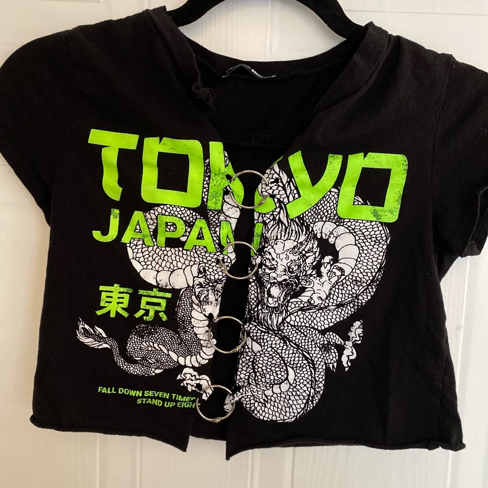 Fashion Nova graphic crop top
